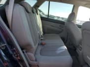 ✅ 2007 Kia Rondo EX • VIN: KNAFG526177077768 • Lot: 74614654. Wystawiony na Copart z przebiegiem 125 409 mil. Bezpłatny archiwum sprzedaży aukcyjnych z USA i szczegółowy raport historii pojazdu na DreamBid. Zdjęcie 10.