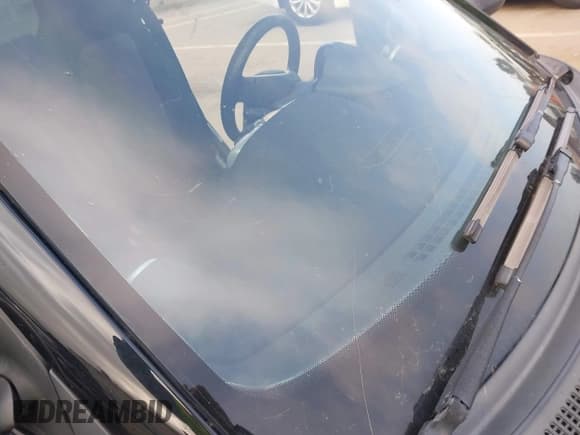 ✅ 2015 Smart fortwo Passion • VIN: WMEEJ3BA2FK820766 • Лот: 43892957. Опубликован ранее на IAAI с пробегом 143 333 миль. Бесплатный доступ к архиву аукционных продаж из США и подробный отчёт об истории автомобиля на DreamBid. Изображение 6.