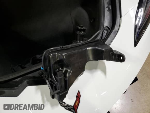 2020 Chevrolet Corvette 3LT с VIN 1G1Y82D49L5000003, выставлен на аукционе Copart как лот 69414454 с пробегом 44 042 миль миль и Чистый • Clean title. История ставок и продаж доступна на DreamBid. Изображение 15.