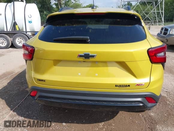 2024 Chevrolet Trax 2RS with VIN KL77LJE24RC187600, listed as a IAAI auction lot 42959837 with 8,534 mi miles and . Bid and sale history available at DreamBid. Image 16.