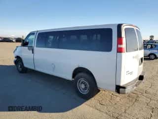 2012 Chevrolet Express Passenger 1LT с VIN 1GAZG1FA6C1128811, выставлен на аукционе Copart как лот 89376155 с пробегом 165 888 миль миль и Списание • Salvage title. История ставок и продаж доступна на DreamBid. Изображение 2.