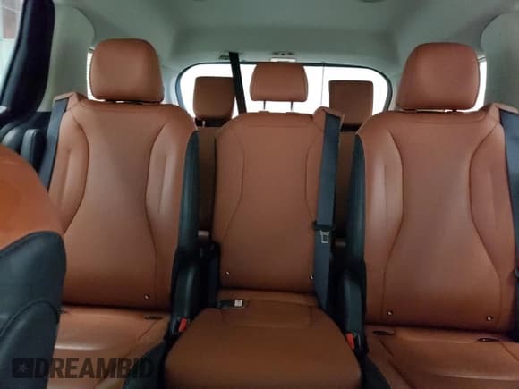 ✅ 2024 Kia Carnival SX • VIN: KNDNE5H38R6388219 • Лот: 82397554. Опубликован ранее на Copart с пробегом 18 297 миль. Бесплатный доступ к архиву аукционных продаж из США и подробный отчёт об истории автомобиля на DreamBid. Изображение 10.