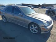 ✅ 2005 Mercedes-Benz C 230 Kompressor • VIN: WDBRF40J65F640304 • Lot: 41331344. Wystawiony na IAAI z przebiegiem 126 574 mil. Bezpłatny archiwum sprzedaży aukcyjnych z USA i szczegółowy raport historii pojazdu na DreamBid. Zdjęcie 1.