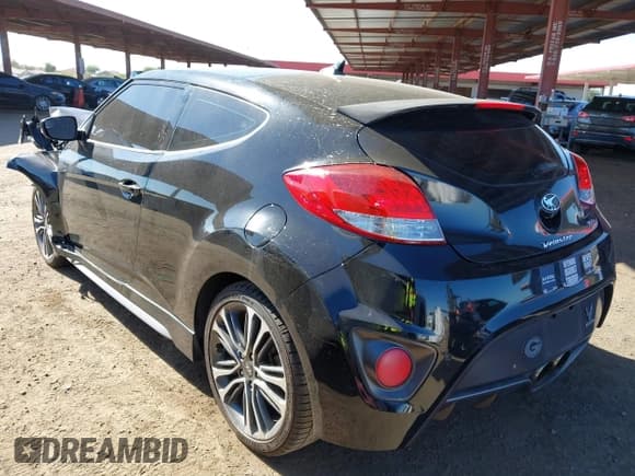 ✅ 2017 Hyundai Veloster Turbo • VIN: KMHTC6AE8HU314478 • Lot: 43567013. Wystawiony na IAAI z przebiegiem 115 504 mil. Bezpłatny archiwum sprzedaży aukcyjnych z USA i szczegółowy raport historii pojazdu na DreamBid. Zdjęcie 3.