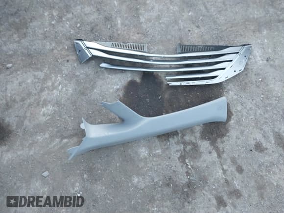 ✅ 2016 Toyota Sienna XLE • VIN: 5TDYK3DC9GS759983 • Лот: 40859938. Опубликован ранее на IAAI с пробегом 120 066 миль. Бесплатный доступ к архиву аукционных продаж из США и подробный отчёт об истории автомобиля на DreamBid. Изображение 12.