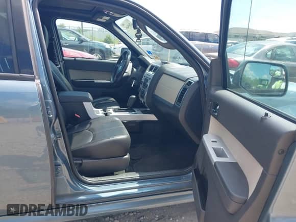 2011 Mercury Mariner Premier с VIN 4M2CN9HG3BKJ05850, выставлен на аукционе IAAI как лот 42965465 с пробегом 123 415 миль миль и . История ставок и продаж доступна на DreamBid. Изображение 5.