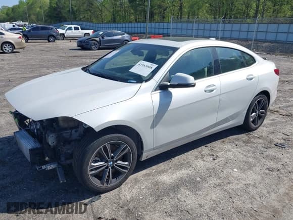 ✅ 2022 BMW 2 Series 228i • VIN: WBA53AK07N7K22207 • Lot: 41983008. Wystawiony na IAAI z przebiegiem 58 436 mil. Bezpłatny archiwum sprzedaży aukcyjnych z USA i szczegółowy raport historii pojazdu na DreamBid. Zdjęcie 18.