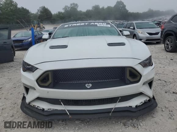 ✅ 2019 Ford Mustang EcoBoost Premium • VIN: 1FA6P8TH8K5116855 • Lot: 69730185. Wystawiony na Copart z przebiegiem 119 628 mil. Bezpłatny archiwum sprzedaży aukcyjnych z USA i szczegółowy raport historii pojazdu na DreamBid. Zdjęcie 5.