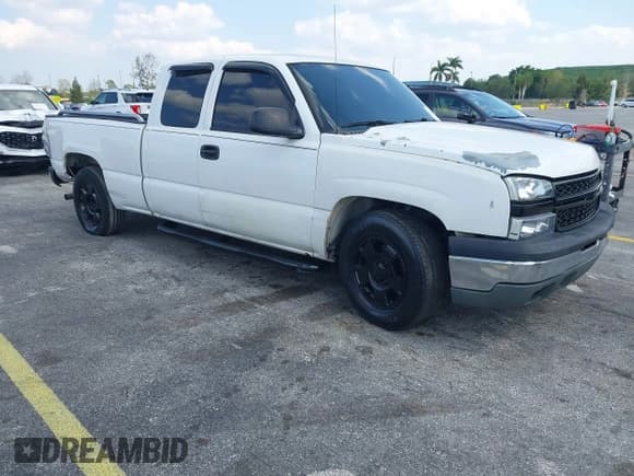 ✅ 2007 Chevrolet Silverado 1500 Work Truck • VIN: 1GCEC19X87Z119634 • Lot: 42059119. Listed on IAAI with 231,318 mi. Free auction sales archive from the USA and detailed vehicle history report at DreamBid. Image 1.