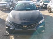 ✅ 2022 Toyota Camry SE • VIN: 4T1G11BKXNU069791 • Lot: 43688202. Wystawiony na IAAI z przebiegiem 61 083 mil. Bezpłatny archiwum sprzedaży aukcyjnych z USA i szczegółowy raport historii pojazdu na DreamBid. Zdjęcie 12.