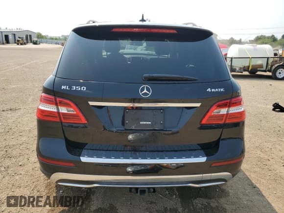 ✅ 2015 Mercedes-Benz M 350 • VIN: 4JGDA5HB9FA617963 • Lot: 59904365. Listed on Copart with 92,825 mi. Free auction sales archive from the USA and detailed vehicle history report at DreamBid. Image 6.
