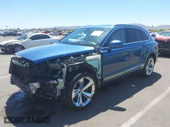 ✅ 2019 Bentley Bentayga V8 • VIN: SJAAM2ZVXKC026160 • Лот: 42131132. Опубликован ранее на IAAI с пробегом 38 512 миль. Бесплатный доступ к архиву аукционных продаж из США и подробный отчёт об истории автомобиля на DreamBid. Изображение 20.