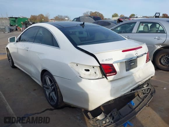 ✅ 2017 Mercedes-Benz E 400 • VIN: WDDKJ6FB3HF357589 • Lot: 43683599. Listed on IAAI with 89,408 mi. Free auction sales archive from the USA and detailed vehicle history report at DreamBid. Image 3.