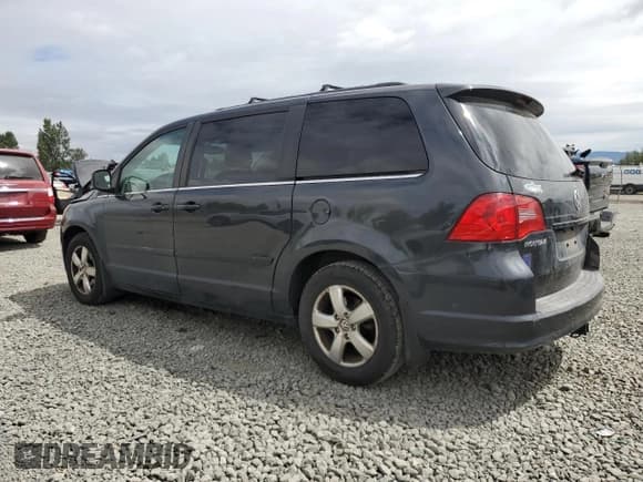 ✅ 2011 Volkswagen Routan SE • VIN: 2V4RW3DG4BR669790 • Lot: 67259445. Listed on Copart with 172,984 mi. Free auction sales archive from the USA and detailed vehicle history report at DreamBid. Image 2.