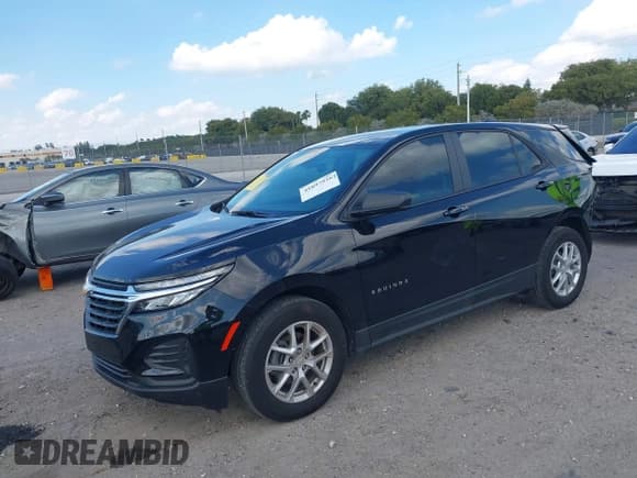 ✅ 2024 Chevrolet Equinox LS • VIN: 3GNAXHEG2RL155399 • Lot: 41897926. Listed on IAAI with 19,544 mi. Free auction sales archive from the USA and detailed vehicle history report at DreamBid. Image 18.