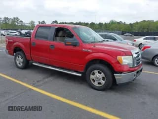✅ 2010 Ford F-150 XL • VIN: 1FTEW1E81AFB34071 • Lot: 41928875. Wystawiony na IAAI z przebiegiem 202 665 mil. Bezpłatny archiwum sprzedaży aukcyjnych z USA i szczegółowy raport historii pojazdu na DreamBid. Zdjęcie 1.