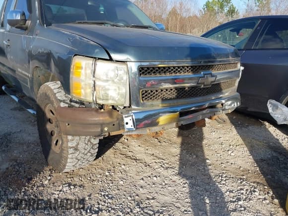 ✅ 2008 Chevrolet Silverado 1500 LS • VIN: 1GCEC19C98Z250943 • Lot: 41496151. Listed on IAAI with 157,824 mi. Free auction sales archive from the USA and detailed vehicle history report at DreamBid. Image 6.