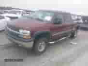 2002 Chevrolet Silverado 1500HD LT z VIN 1GCGK13U62F205030, wystawiony jako IAAI lot #42913610 z przebiegiem 263 908 mil mil oraz . Historia ofert i sprzedaży dostępna na DreamBid. Obrazek 2.