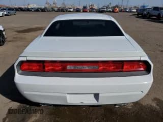 ✅ 2014 Dodge Challenger SXT • VIN: 2C3CDYAG1EH111059 • Lot: 44767545. Wystawiony na Copart z przebiegiem 112 050 mil. Bezpłatny archiwum sprzedaży aukcyjnych z USA i szczegółowy raport historii pojazdu na DreamBid. Zdjęcie 6.