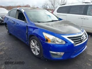 ✅ 2013 Nissan Altima SV • VIN: 1N4AL3AP8DC915570 • Lot: 43682001. Wystawiony na IAAI z przebiegiem 62 059 mil. Bezpłatny archiwum sprzedaży aukcyjnych z USA i szczegółowy raport historii pojazdu na DreamBid. Zdjęcie 1.