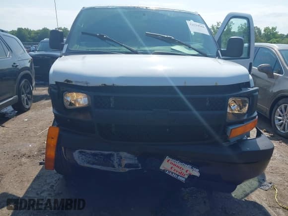 ✅ 2015 Chevrolet Express Cargo • VIN: 1GCWGFCF1F1143860 • Lot: 42514568. Listed on IAAI with 197,012 mi. Free auction sales archive from the USA and detailed vehicle history report at DreamBid. Image 6.
