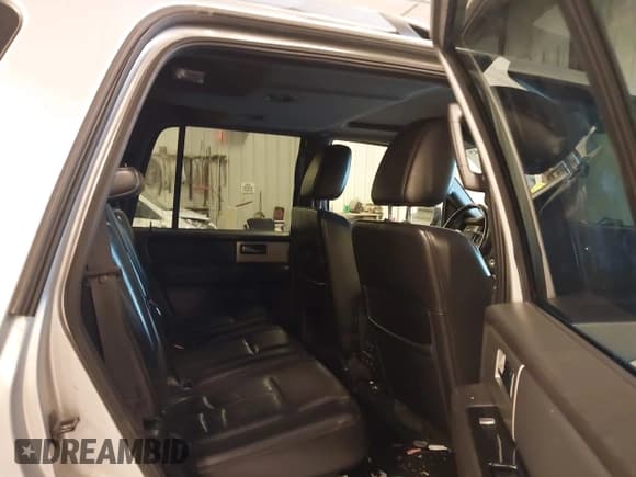 ✅ 2013 Ford Expedition Limited • VIN: 1FMJU2A59DEF02427 • Лот: 42332345. Опубликован ранее на IAAI с пробегом 165 314 миль. Бесплатный доступ к архиву аукционных продаж из США и подробный отчёт об истории автомобиля на DreamBid. Изображение 8.