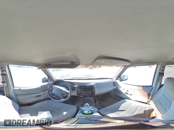 ✅ 1999 Ford Explorer XL • VIN: 1FMZU34XXXUB28975 • Лот: 46269415. Опубликован ранее на Copart с пробегом 288 031 миль. Бесплатный доступ к архиву аукционных продаж из США и подробный отчёт об истории автомобиля на DreamBid. Изображение 12.