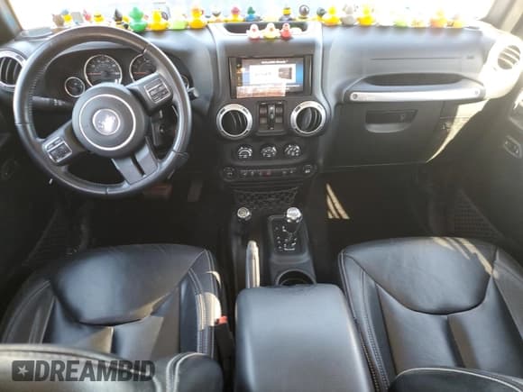 ✅ 2017 Jeep Wrangler Unlimited Sahara • VIN: 1C4BJWEG6HL627648 • Lot: 92383305. Listed on Copart with 88,993 mi. Free auction sales archive from the USA and detailed vehicle history report at DreamBid. Image 8.