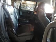 ✅ 2013 Chevrolet Traverse LT • VIN: 1GNKRJKD0DJ175814 • Lot: 54994344. Wystawiony na Copart z przebiegiem 122 958 mil. Bezpłatny archiwum sprzedaży aukcyjnych z USA i szczegółowy raport historii pojazdu na DreamBid. Zdjęcie 9.