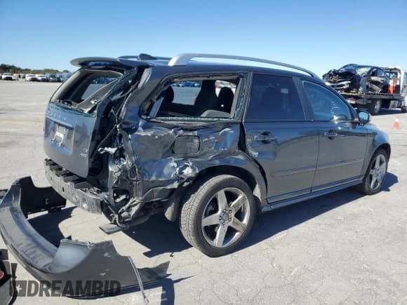 ✅ 2010 Volvo V50 R-Design • VIN: YV1672MJ8A2560045 • Lot: 89729445. Listed on Copart with 202,135 mi. Free auction sales archive from the USA and detailed vehicle history report at DreamBid. Image 3.