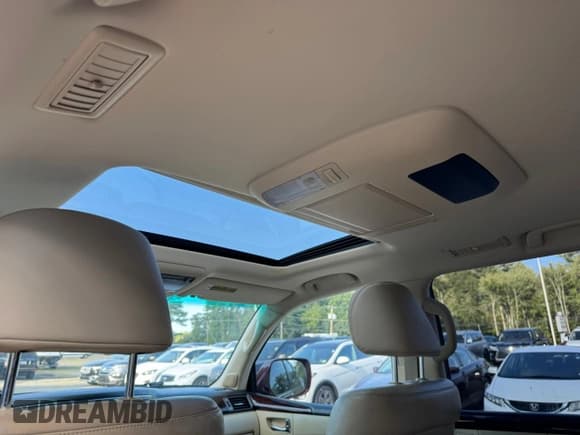 ✅ 2009 Lexus LX 570 • VIN: JTJHY00W494020397 • Lot: 69315144. Listed on Copart with 222,351 mi. Free auction sales archive from the USA and detailed vehicle history report at DreamBid. Image 12.