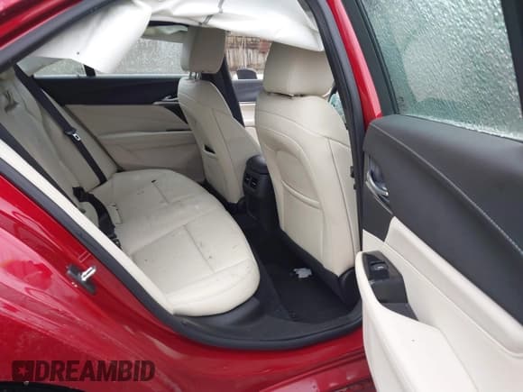 ✅ 2024 Cadillac CT4 Luxury • VIN: 1G6DE5RK0R0105755 • Лот: 41457629. Опубликован ранее на IAAI с пробегом 5 301 миль. Бесплатный доступ к архиву аукционных продаж из США и подробный отчёт об истории автомобиля на DreamBid. Изображение 8.