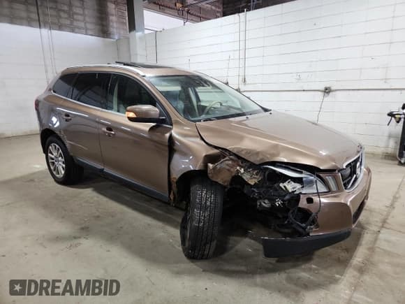 ✅ 2010 Volvo XC60 3.0T • VIN: YV4992DZ0A2019815 • Lot: 85406385. Listed on Copart with 216,486 mi. Free auction sales archive from the USA and detailed vehicle history report at DreamBid. Image 4.