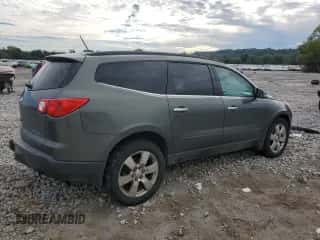 2010 Chevrolet Traverse 2LT z VIN 1GNLVGED7AJ256982, wystawiony jako Copart lot #71106855 z przebiegiem 255 898 mil mil oraz Czysty tytuł • Clean title. Historia ofert i sprzedaży dostępna na DreamBid. Obrazek 3.