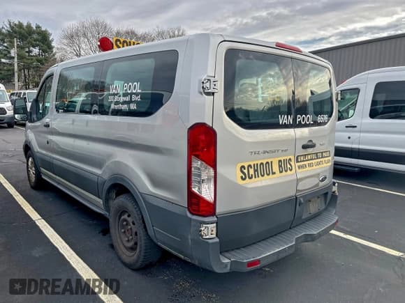 ✅ 2016 Ford Transit XLT • VIN: 1FMZK1ZM7GKB38819 • Lot: 96002945. Wystawiony na Copart z przebiegiem 267 633 mil. Bezpłatny archiwum sprzedaży aukcyjnych z USA i szczegółowy raport historii pojazdu na DreamBid. Zdjęcie 3.
