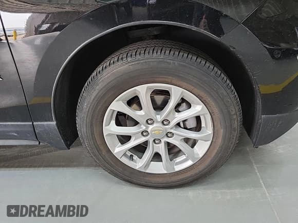 ✅ 2019 Chevrolet Equinox LT • VIN: 2GNAXTEV8K6259682 • Lot: 42409014. Listed on IAAI with 61,196 mi. Free auction sales archive from the USA and detailed vehicle history report at DreamBid. Image 1.