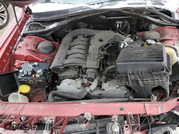 ✅ 2010 Dodge Challenger SE • VIN: 2B3CJ4DV0AH261604 • Lot: 47954764. Wystawiony na Copart z przebiegiem 140 327 mil. Bezpłatny archiwum sprzedaży aukcyjnych z USA i szczegółowy raport historii pojazdu na DreamBid. Zdjęcie 11.