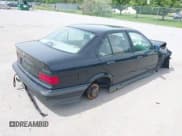 ✅ 1994 BMW 3 Series 325i • VIN: WBACB3326RFE17056 • Лот: 42322945. Опубликован ранее на IAAI с пробегом 154 770 миль. Бесплатный доступ к архиву аукционных продаж из США и подробный отчёт об истории автомобиля на DreamBid. Изображение 4.