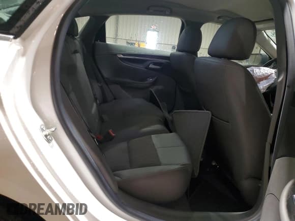 ✅ 2019 Chevrolet Impala LS • VIN: 1G11X5S35KU108865 • Lot: 90232035. Wystawiony na Copart z przebiegiem Nie podano. Bezpłatny archiwum sprzedaży aukcyjnych z USA i szczegółowy raport historii pojazdu na DreamBid. Zdjęcie 10.