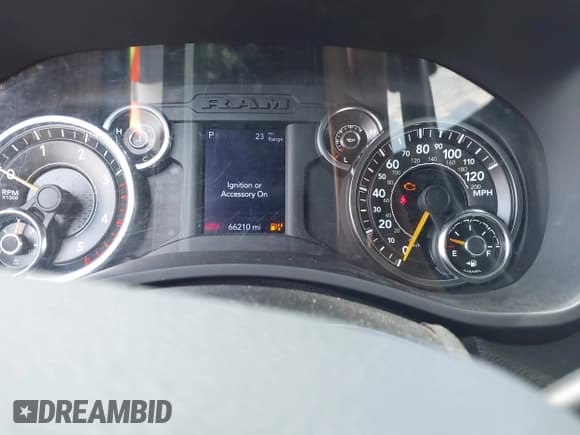 ✅ 2021 Ram 2500 Big Horn • VIN: 3C6UR5DL4MG555180 • Lot: 42532125. Wystawiony na IAAI z przebiegiem 66 210 mil. Bezpłatny archiwum sprzedaży aukcyjnych z USA i szczegółowy raport historii pojazdu na DreamBid. Zdjęcie 7.