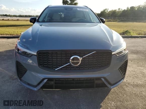 ✅ 2024 Volvo XC60 Core Dark Theme • VIN: YV4L12RK4R1800539 • Лот: 79146104. Опубликован ранее на Copart с пробегом 7 728 миль. Бесплатный доступ к архиву аукционных продаж из США и подробный отчёт об истории автомобиля на DreamBid. Изображение 5.