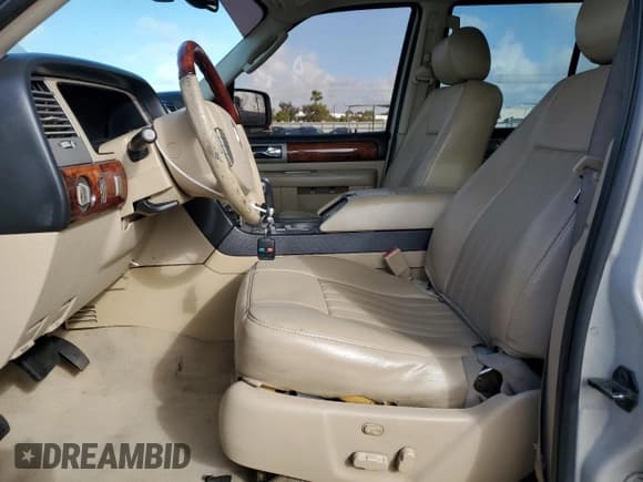 ✅ 2005 Lincoln Navigator Luxury • VIN: 5LMFU28535LJ19136 • Lot: 51378595. Listed on Copart with Not provided. Free auction sales archive from the USA and detailed vehicle history report at DreamBid. Image 7.