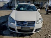 ✅ 2010 Volkswagen Jetta S • VIN: 3VWJZ7AJ2AM041283 • Лот: 94078695. Опубликован ранее на Copart с пробегом 169 764 миль. Бесплатный доступ к архиву аукционных продаж из США и подробный отчёт об истории автомобиля на DreamBid. Изображение 5.