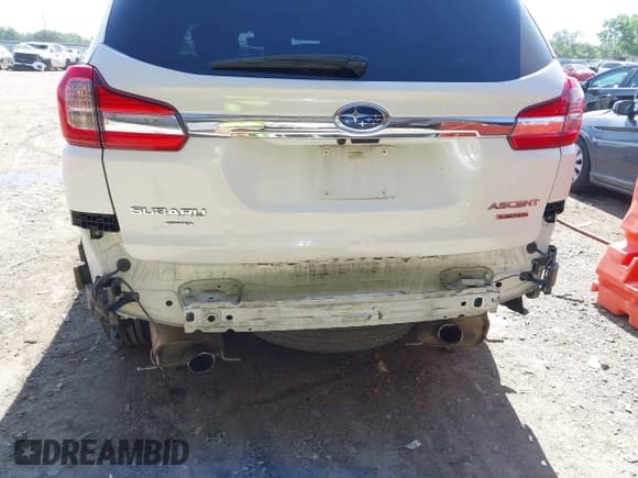 ✅ 2020 Subaru Ascent Limited • VIN: 4S4WMAPDXL3421851 • Lot: 42245519. Wystawiony na IAAI z przebiegiem 117 649 mil. Bezpłatny archiwum sprzedaży aukcyjnych z USA i szczegółowy raport historii pojazdu na DreamBid. Zdjęcie 18.