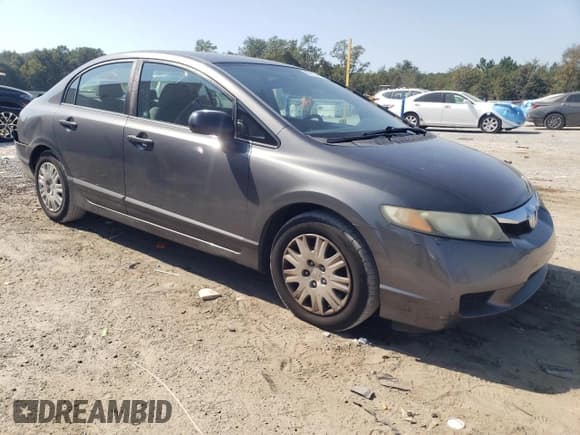 ✅ 2011 Honda Civic DX-VP • VIN: 2HGFA1F3XBH504392 • Lot: 82613445. Wystawiony na Copart z przebiegiem 207 070 mil. Bezpłatny archiwum sprzedaży aukcyjnych z USA i szczegółowy raport historii pojazdu na DreamBid. Zdjęcie 4.
