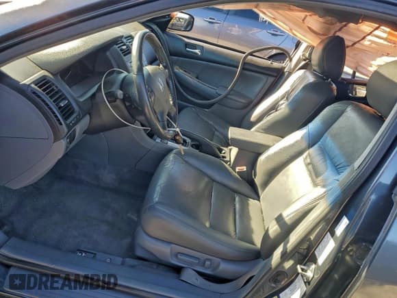 ✅ 2006 Honda Accord EX-L • VIN: 1HGCM56866A085944 • Lot: 96123465. Listed on Copart with 118,820 mi. Free auction sales archive from the USA and detailed vehicle history report at DreamBid. Image 7.