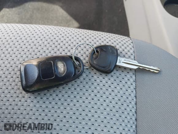 ✅ 2010 Hyundai Accent GLS • VIN: KMHCN4AC6AU476032 • Лот: 42834666. Опубликован ранее на IAAI с пробегом 91 807 миль. Бесплатный доступ к архиву аукционных продаж из США и подробный отчёт об истории автомобиля на DreamBid. Изображение 11.