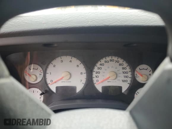 ✅ 2005 Dodge 1500 SLT • VIN: 1D7HA18N95S107037 • Лот: 64555804. Опубликован ранее на Copart с пробегом Не указан. Бесплатный доступ к архиву аукционных продаж из США и подробный отчёт об истории автомобиля на DreamBid. Изображение 9.