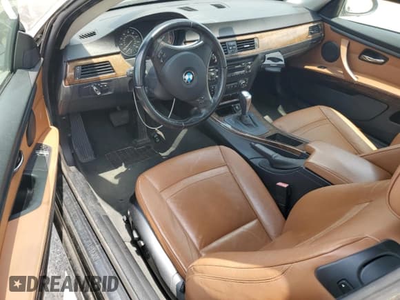 ✅ 2009 BMW 3 Series 328i xDrive • VIN: WBAWC33569PU83635 • Lot: 61936475. Listed on Copart with 126,434 mi. Free auction sales archive from the USA and detailed vehicle history report at DreamBid. Image 8.