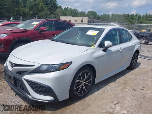 2023 Toyota Camry SE with VIN 4T1T11BK5PU089206, listed as a IAAI auction lot 42751729 with 14,798 mi miles and . Bid and sale history available at DreamBid. Image 2.